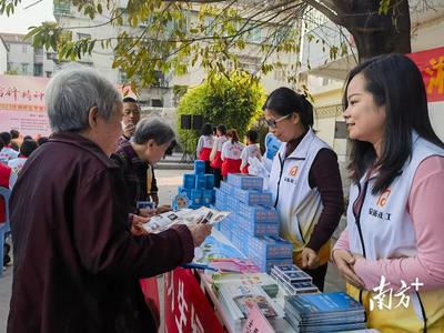 擦亮'志愿湘橋'品牌，湘橋區學雷鋒全民志愿服務月活動啟動